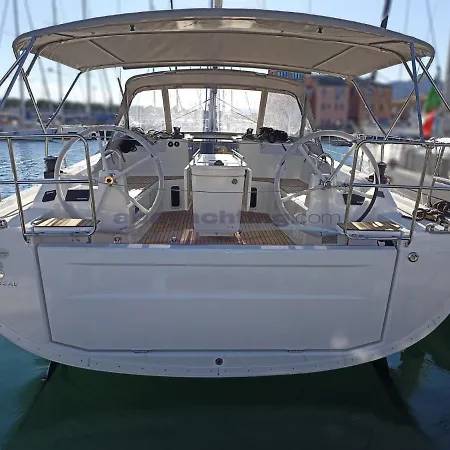 Boat Botel