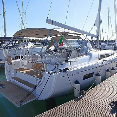 Boat Botel